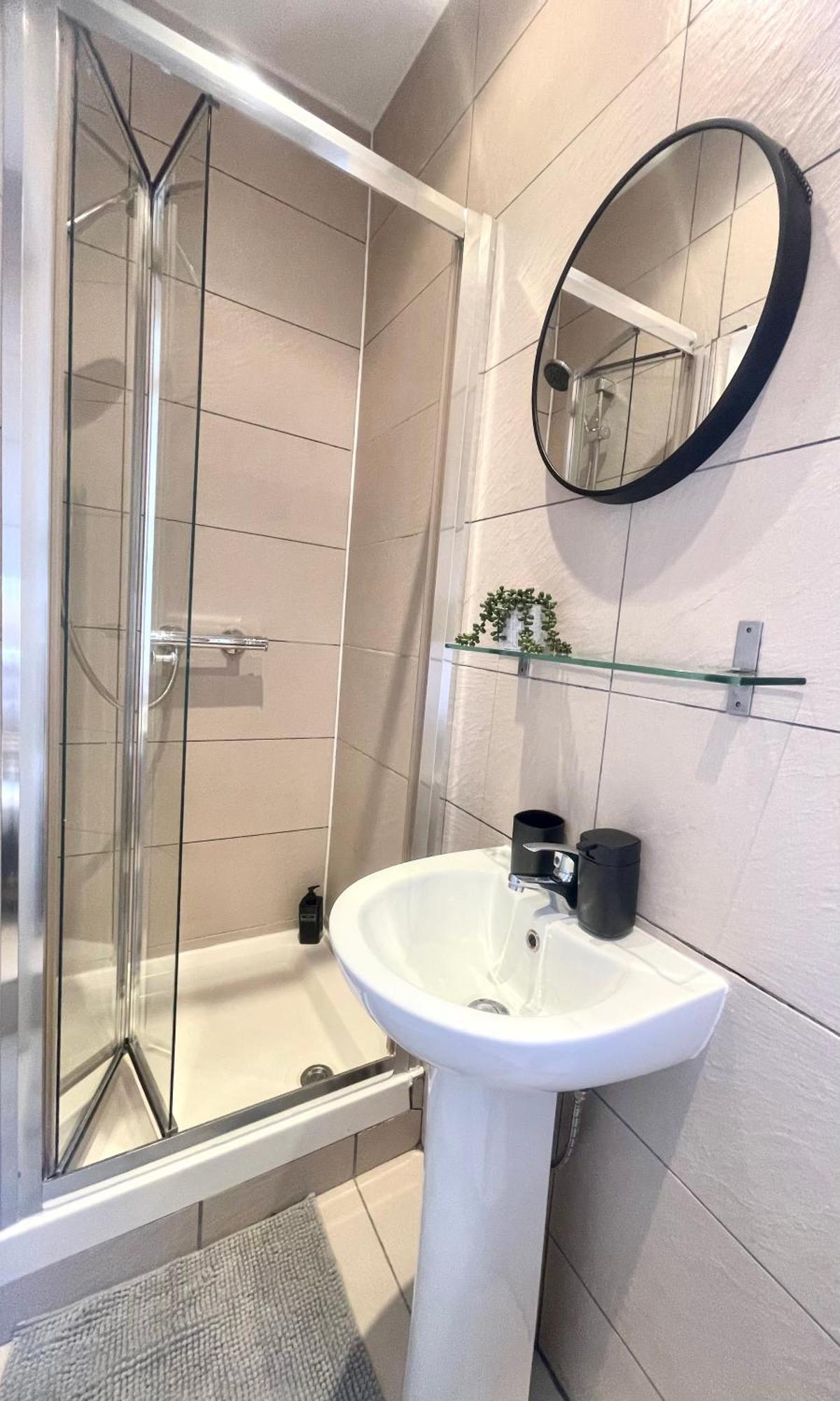 A Fantastic One Double Bedroom Flat Лондон Екстер'єр фото